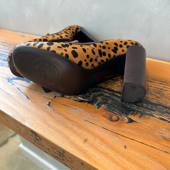 Tory Burch leopard heels - Picture 5 of 5
